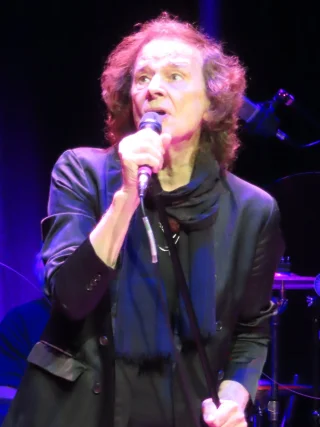 Colin Blunstone height profile photo