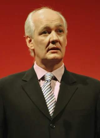 Colin Mochrie height profile photo