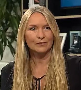 Collette Dinnigan height profile photo