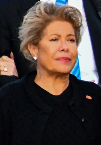 Columba Bush height profile photo
