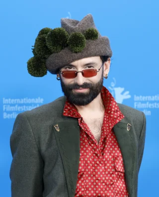 Conchita Wurst height profile photo