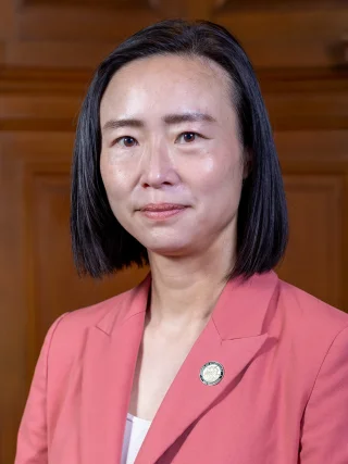 Connie Chan (politician) height profile photo