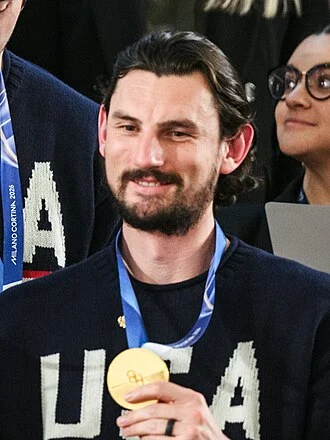 Connor Hellebuyck height profile photo