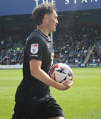 Connor Roberts (footballer, born 1995) height profile photo