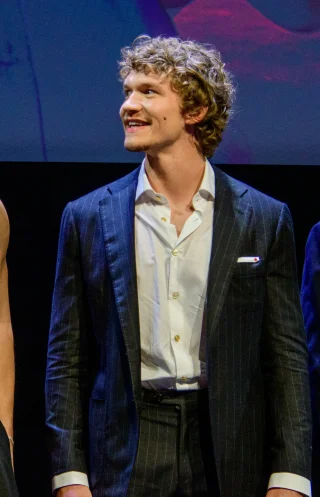 Connor Storrie height profile photo