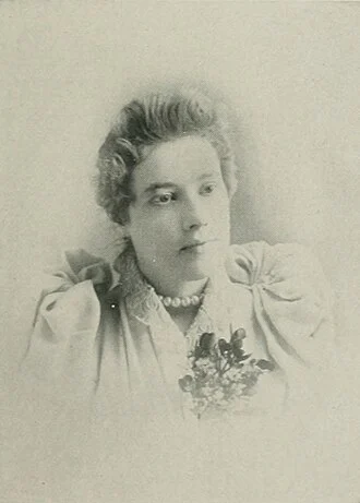 Cora Victoria Diehl height profile photo