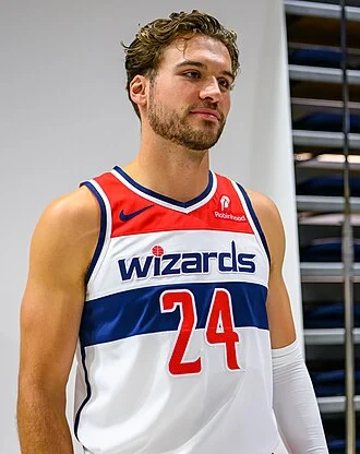 Corey Kispert height profile photo