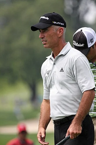 Corey Pavin height profile photo