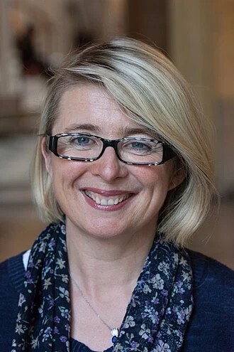 Corinne Erhel height profile photo