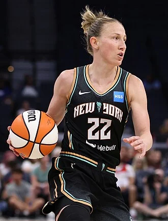 Courtney Vandersloot height profile photo