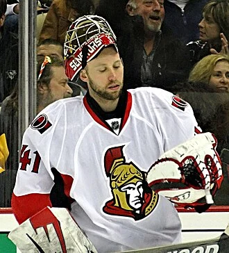 Craig Anderson (ice hockey) height profile photo