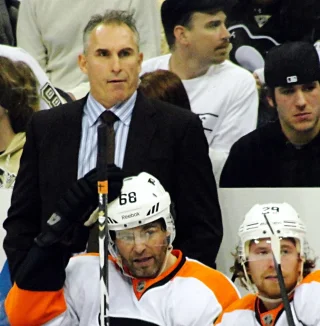 Craig Berube height profile photo