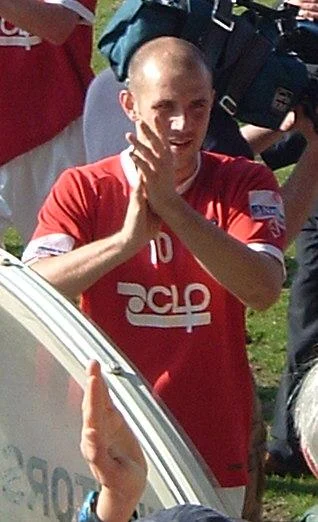 Craig Farrell (footballer) height profile photo