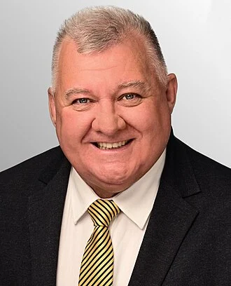 Craig Kelly height profile photo