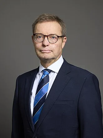 Craig Mackinlay height profile photo