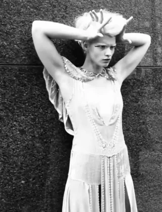 Crystal Renn height profile photo