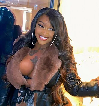 Cupcakke height profile photo