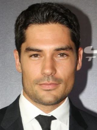 D. J. Cotrona height profile photo