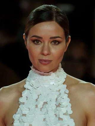 Dafne Fernández height profile photo