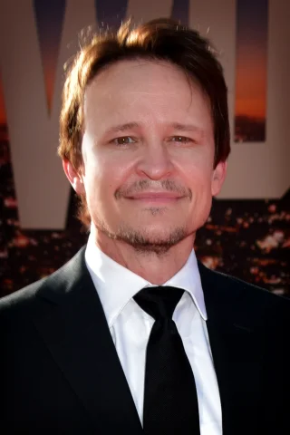 Damon Herriman height profile photo