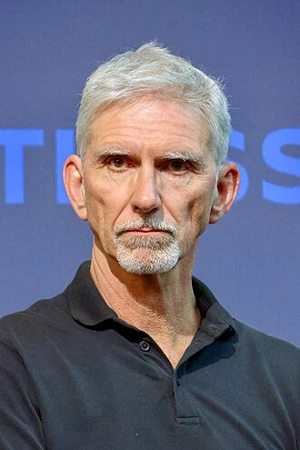 Damon Hill height profile photo