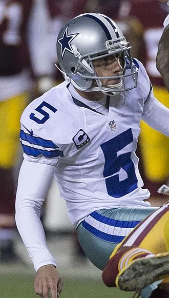 Dan Bailey (American football) height profile photo