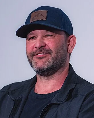 Dan Fogelman height profile photo