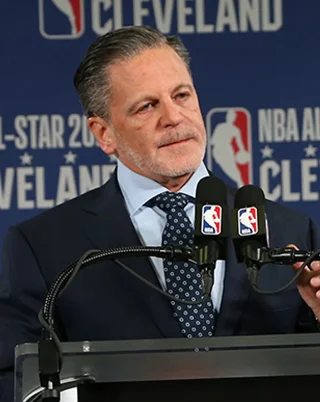 Dan Gilbert height profile photo