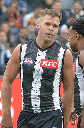 Dan Houston height profile photo