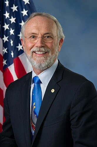 Dan Newhouse height profile photo