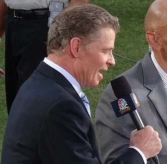 Dan Patrick (sportscaster) height profile photo