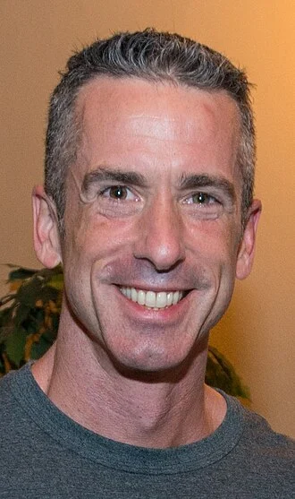 Dan Savage height profile photo
