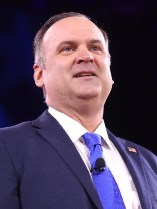 Dan Scavino height profile photo