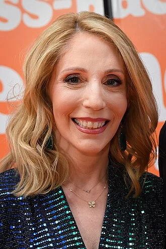 Dana Bash height profile photo