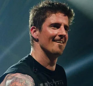 Daniel Adair height profile photo