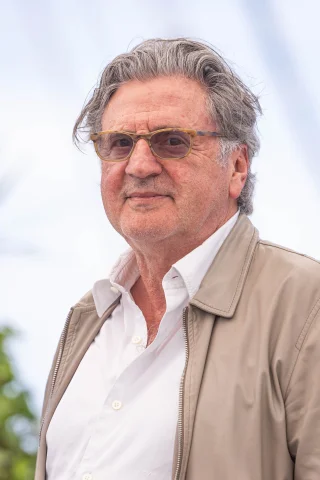 Daniel Auteuil height profile photo