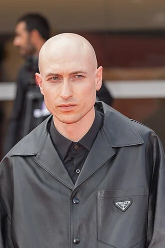Daniel Blumberg height profile photo