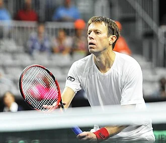 Daniel Nestor height profile photo