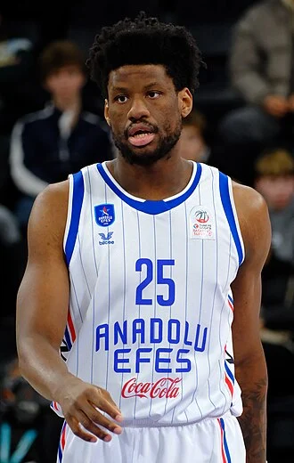 Daniel Oturu height profile photo
