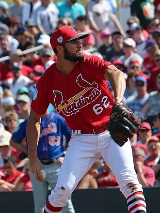 Daniel Ponce de Leon height profile photo