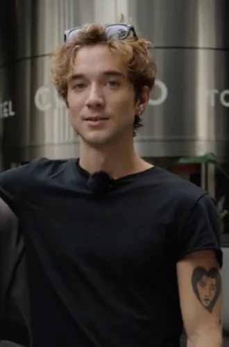 Daniel Seavey height profile photo