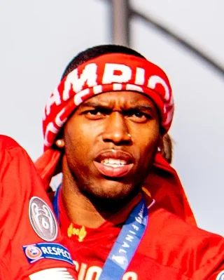 Daniel Sturridge height profile photo