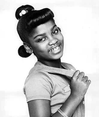Danielle Spencer (American actress) height profile photo