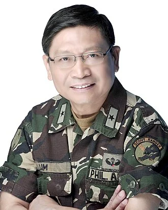 Danilo Lim height profile photo