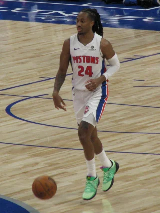 Daniss Jenkins height profile photo