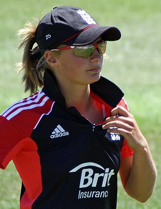 Danni Wyatt-Hodge height profile photo