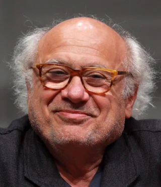 Danny DeVito height profile photo