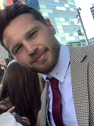 Danny Walters (actor) height profile photo