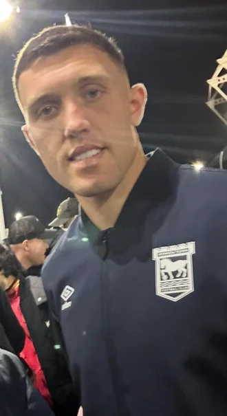 Dara O'Shea height profile photo