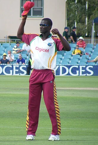 Daren Sammy height profile photo